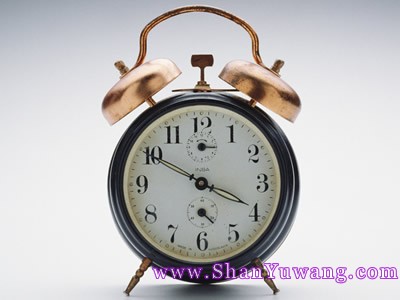 保健误区:闹钟叫醒成健康杀手